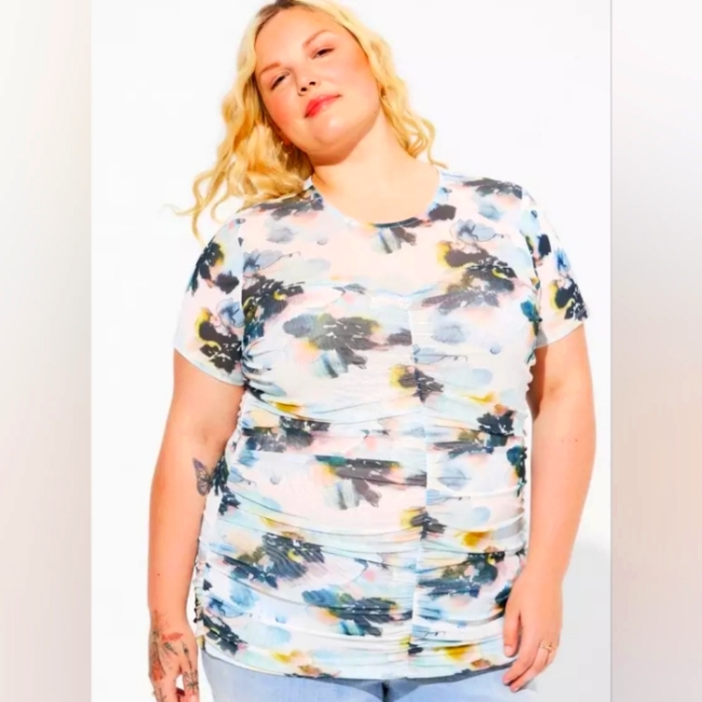 Torrid NWT Stretch Mesh Crew Neck